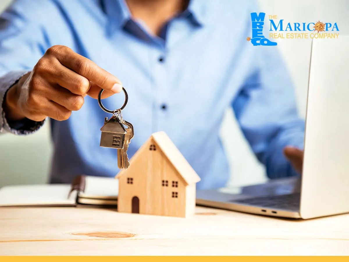 Real Estate Agents Selling a Home In Arizona